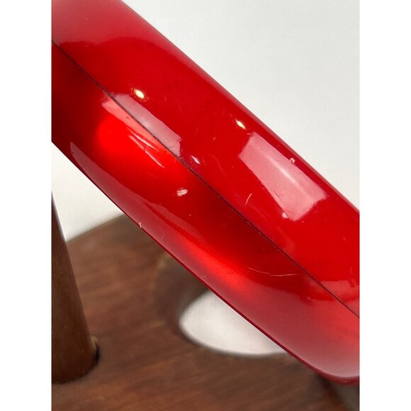 Red Lucite Bangle Bracelet Two-Tone Chunky Christmas 50s 60s Vintage Style - Picture 5 of 8